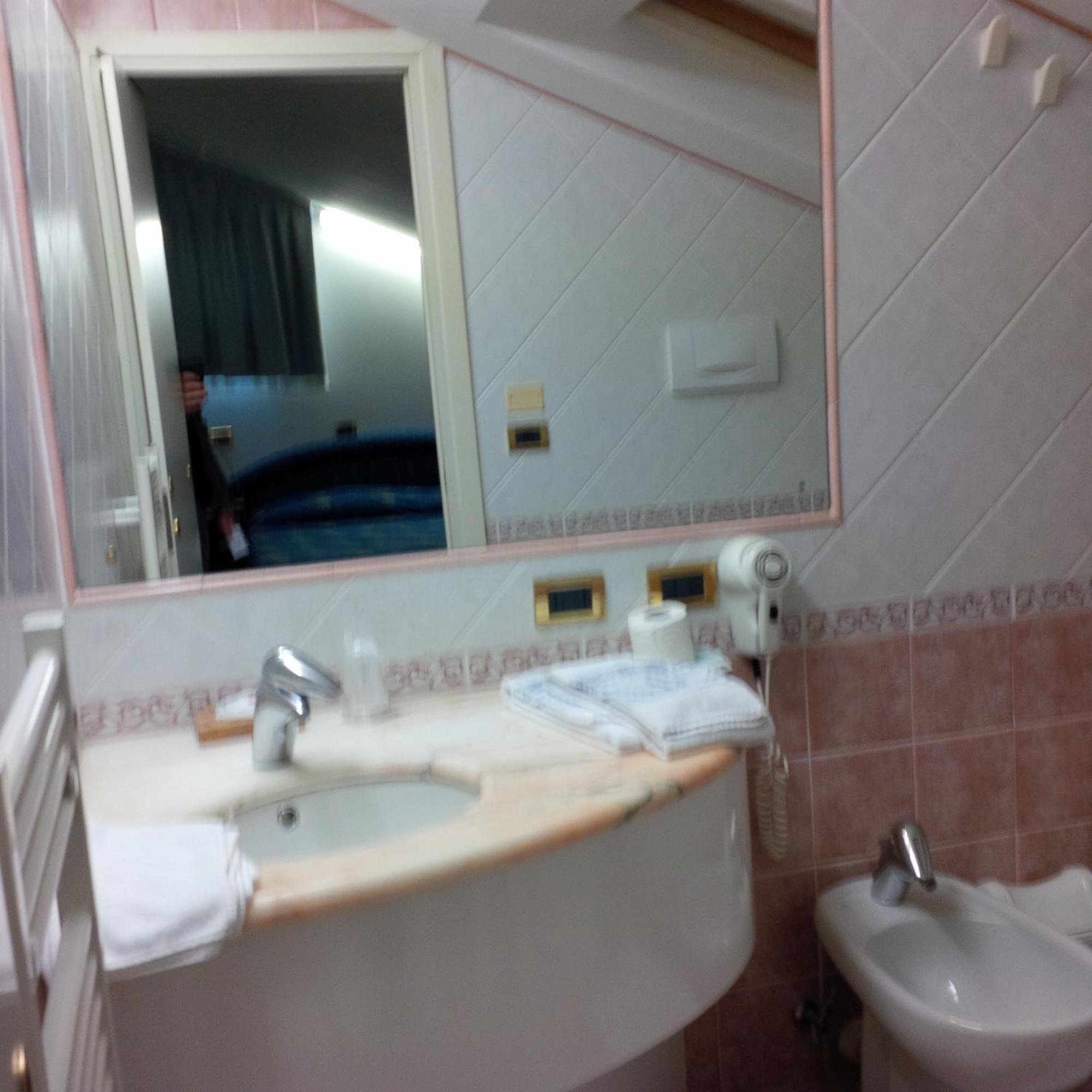 Hotel Da Vito Campagna Lupia Pokoj fotografie