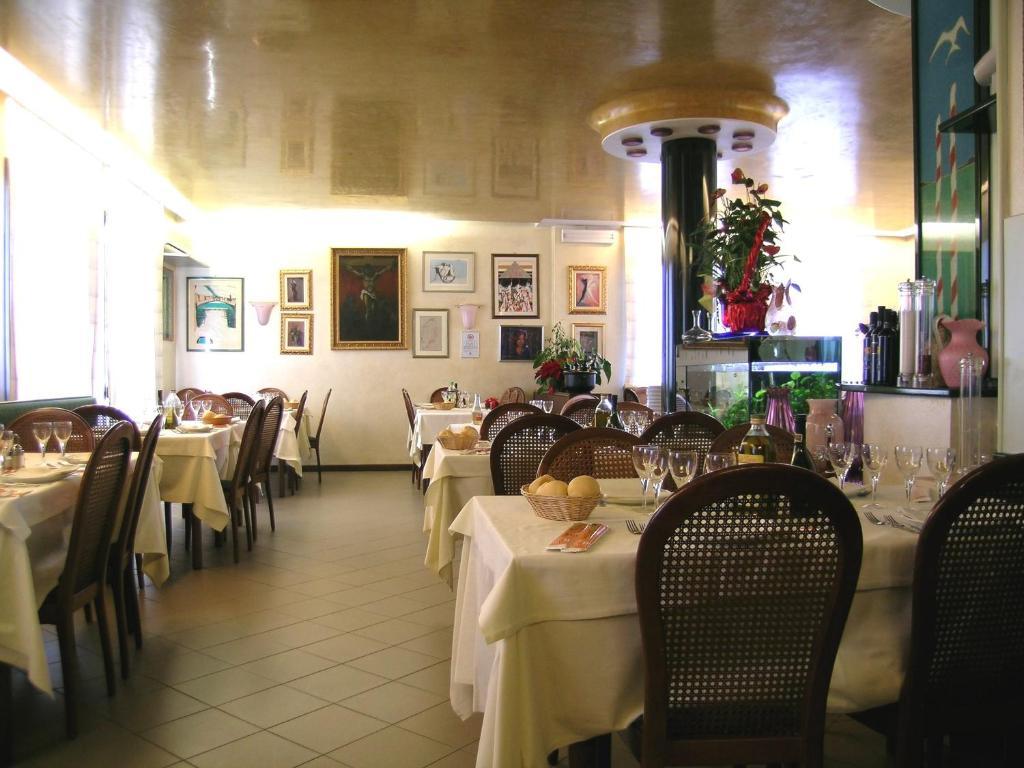Hotel Da Vito Campagna Lupia Exteriér fotografie