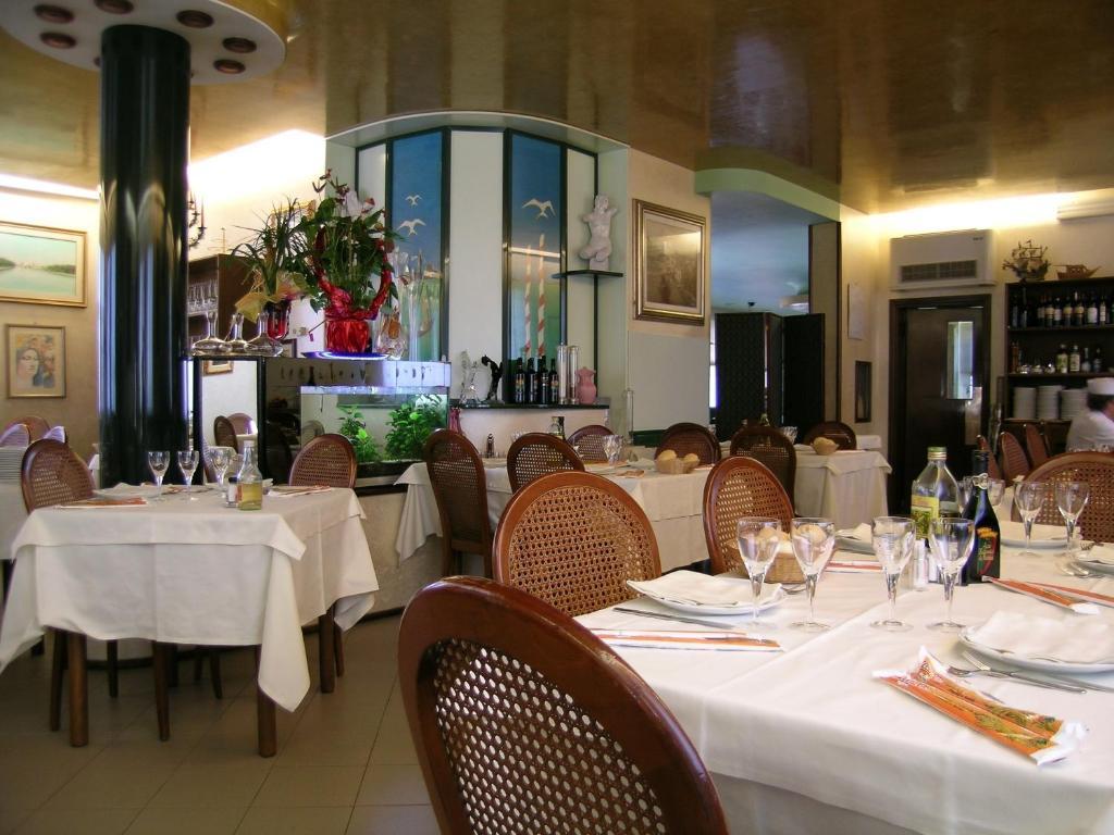 Hotel Da Vito Campagna Lupia Exteriér fotografie